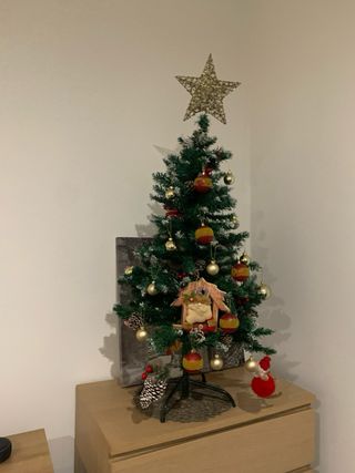 Árbol de Navidad Decorado Dorado y Verde