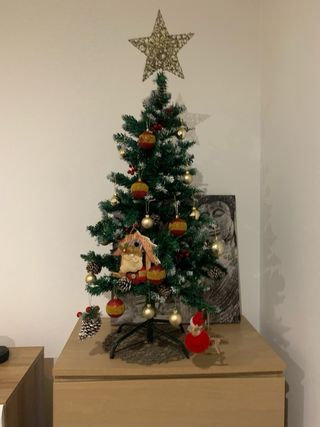 Árbol de Navidad Decorado Dorado y Verde