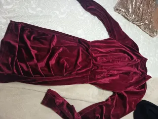 Vestido de fiesta negro ,terciopelo lentejuelas