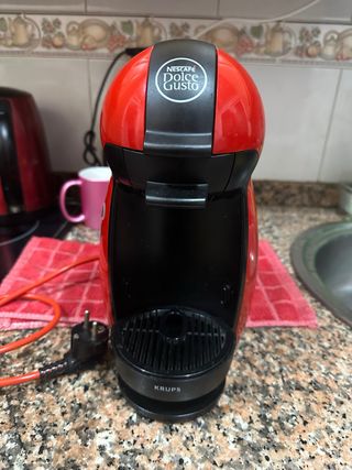 Cafetera Nescafé Dolce Gusto Krups Roja