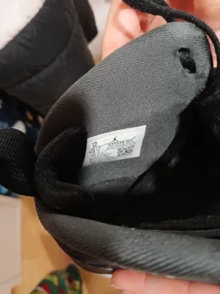 Zapatillas Jordan Negras Talla 35