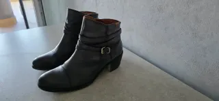 Botines Pikolinos grises con tiras