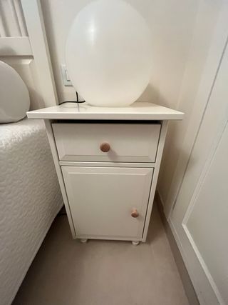 Mesita de noche Ikea Hemnes blanca