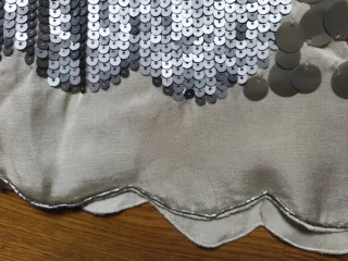 Top de lentejuelas Urban Outfitters