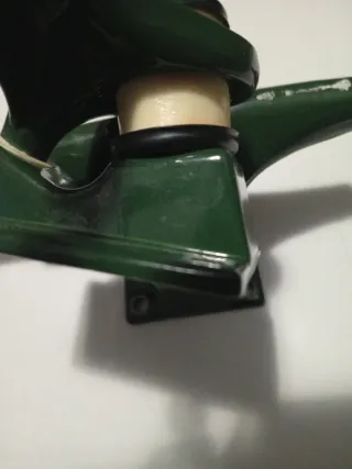 Ejes skateboard verdes