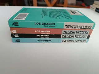 Los Casch, Los Wank, Los Dirdir, Los Pnume.