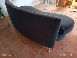 Sofá Curvo Negro Terciopelo