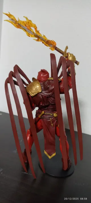 Azrael Curse of the White Knight McFarlane figura