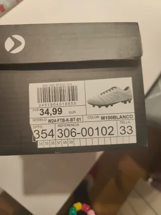 Botas de fútbol niño talla 33