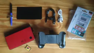 Nintendo DSI XL (USB-C)