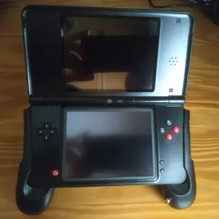 Nintendo DSI XL (USB-C)