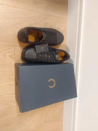 Zapatillas Fred Perry Negras y Azules