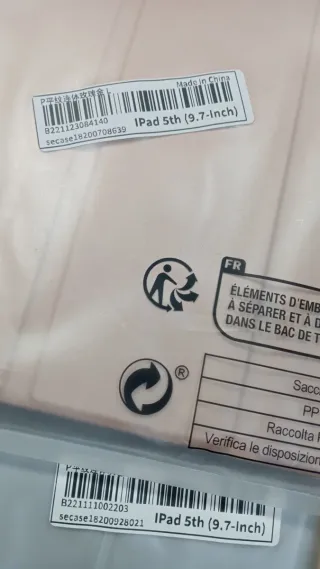 Confezione da 12 custodie per iPhone + 4 per iPad