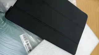 Confezione da 12 custodie per iPhone + 4 per iPad