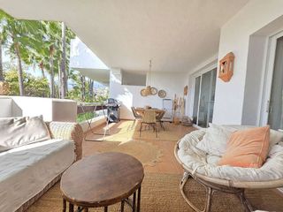 Piso en alquiler en Los Naranjos - Las Brisas en Marbella