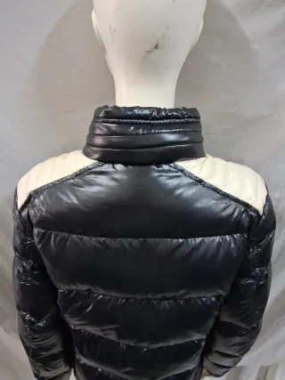 Moncler Piumino d'oca nero e beige