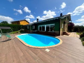 Chalet en venta en Lada en Langreo