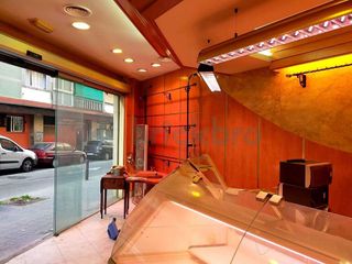 Local comercial en venta en La Salut - Lloreda en Badalona