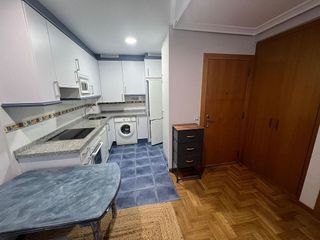 Piso en alquiler en Laviada en Gijón