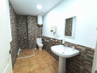 Local comercial en venta en Gamarra - La Trinidad en Málaga