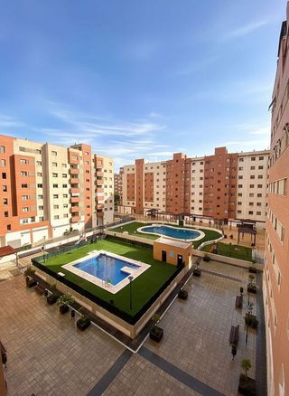 Piso en alquiler en Martín Carpena - Torre del Río en Málaga