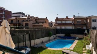 Casa adosada en venta en Las Lomas-Salinera-La Muñeca en Guadalajara