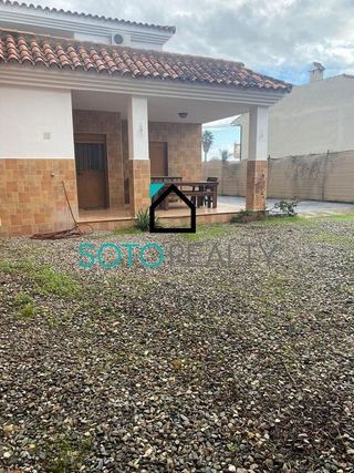 Chalet en alquiler en San Enrique-Guadiaro-Pueblo Nuevo en San Roque
