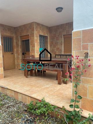 Chalet en alquiler en San Enrique-Guadiaro-Pueblo Nuevo en San Roque