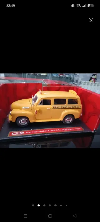 Chevrolet Suburban 1950  1/18