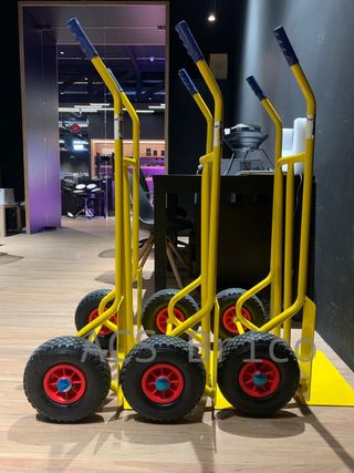 Carretilla Almacén Rueda Neumática 300 Kg