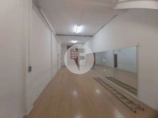Local comercial en alquiler en La Font de la Guatlla en Barcelona