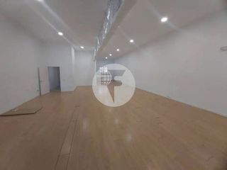 Local comercial en alquiler en La Font de la Guatlla en Barcelona