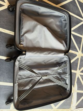 Maleta Samsonite Negra Rígida 4 Ruedas