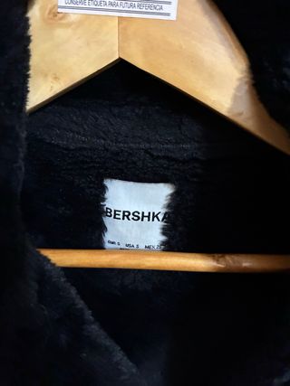 Chaqueta Biker Bershka Negra Forrada