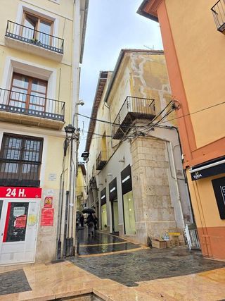 Edificio en venta en Xàtiva