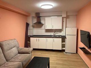 Piso en alquiler en Parque Mediterráneo - Santa Paula en Málaga