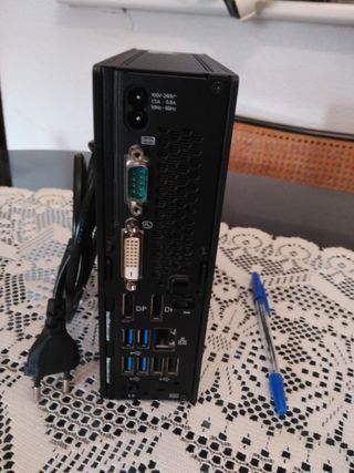 Mini PC Fujitsu ESPRIMO Q956 Negro