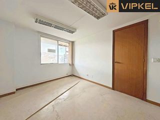 Local comercial en alquiler en Ensanche - Sar en Santiago de Compostela