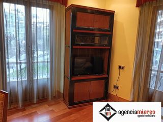 Piso en alquiler en Centro en Gijón