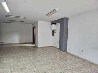 Local comercial en alquiler en Tres Olivos - La Piedad en Talavera de la Reina