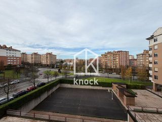 Piso en alquiler en Montevil en Gijón