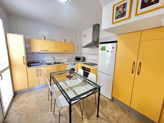 Casa adosada en alquiler en Lebrija