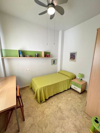 Casa adosada en alquiler en Lebrija