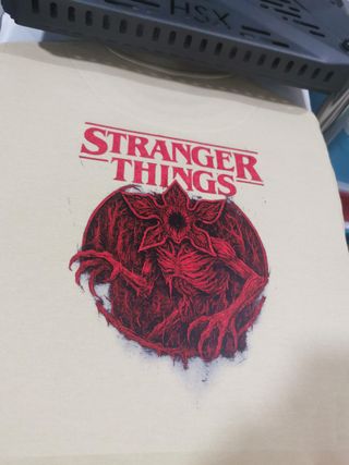 Camiseta Stranger Things Demogorgon