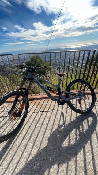 Bici DH NUKEPROOF DISSENT 2022