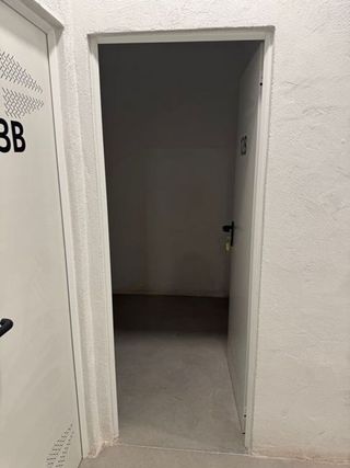 Local comercial en venta en El Nido-Las Fuentes en Parla