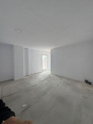 Local comercial en venta en El Nido-Las Fuentes en Parla