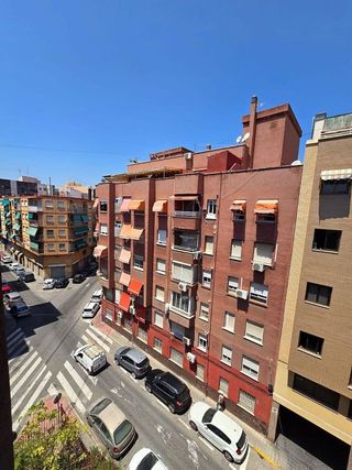 Piso en venta en Carolinas Altas en Alicante