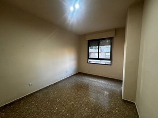 Piso en alquiler en Huerta Rosales - Valdepasillas en Badajoz