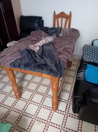 Mesa de comedor con 6 sillas